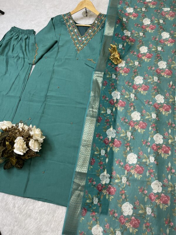 Teal Elegance Floral Embroidered Kurti Set - Image 2