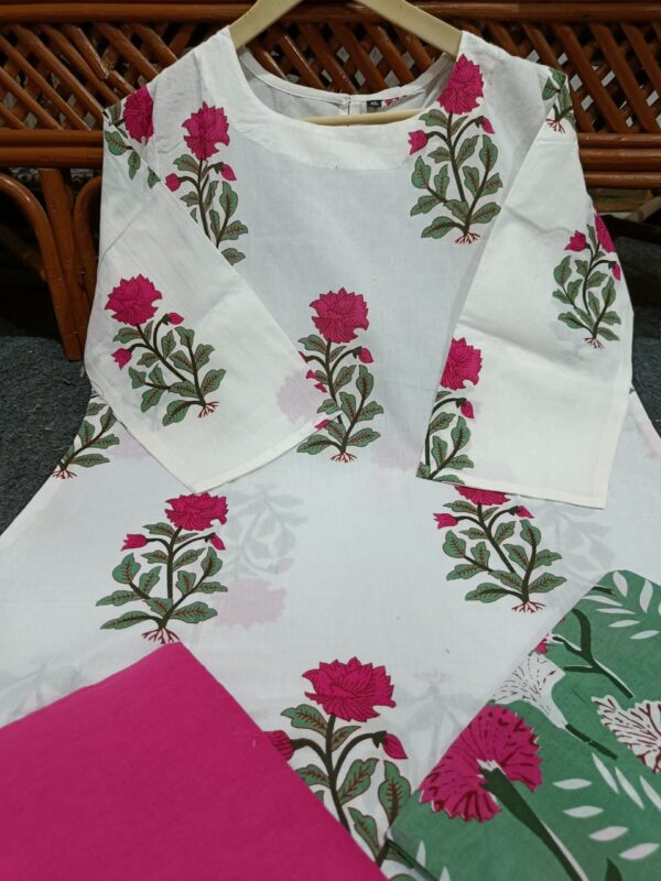 Elegant Floral Printed Cotton Straight Suit Set - Image 3