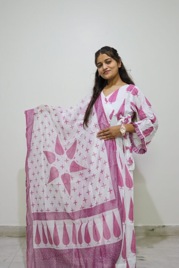 Blush Breeze Leaf Flared Kurta Set - Image 3