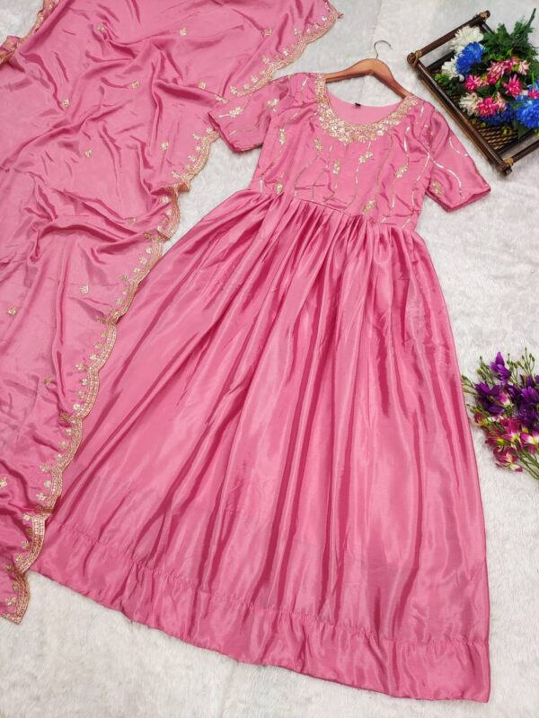 The Charm Weaver Outfit - Image 4