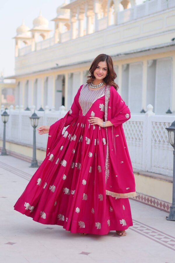 Majestic Elephant Embossed Georgette Gown Set - Image 4
