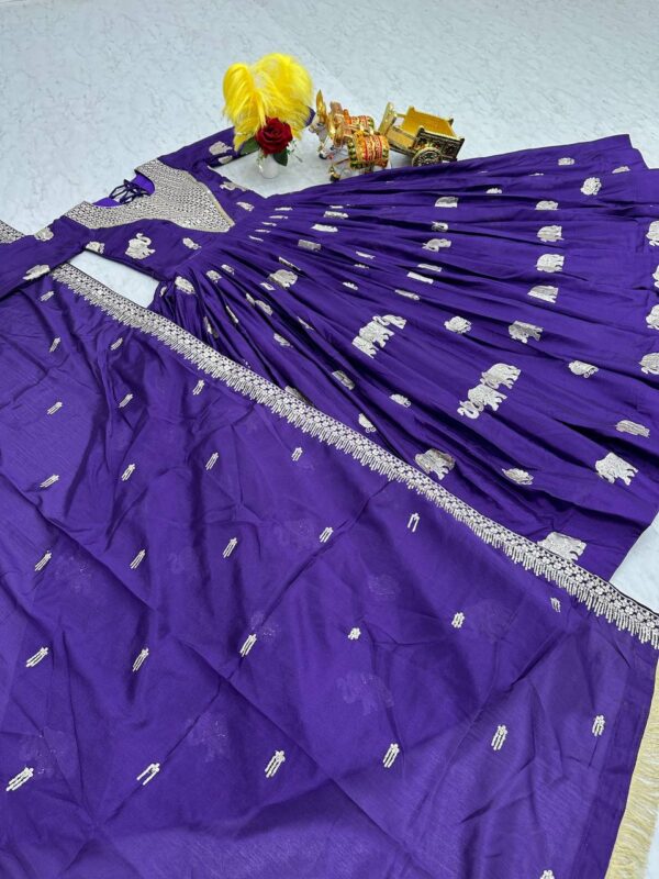 Majestic Elephant Embossed Georgette Gown Set - Image 10